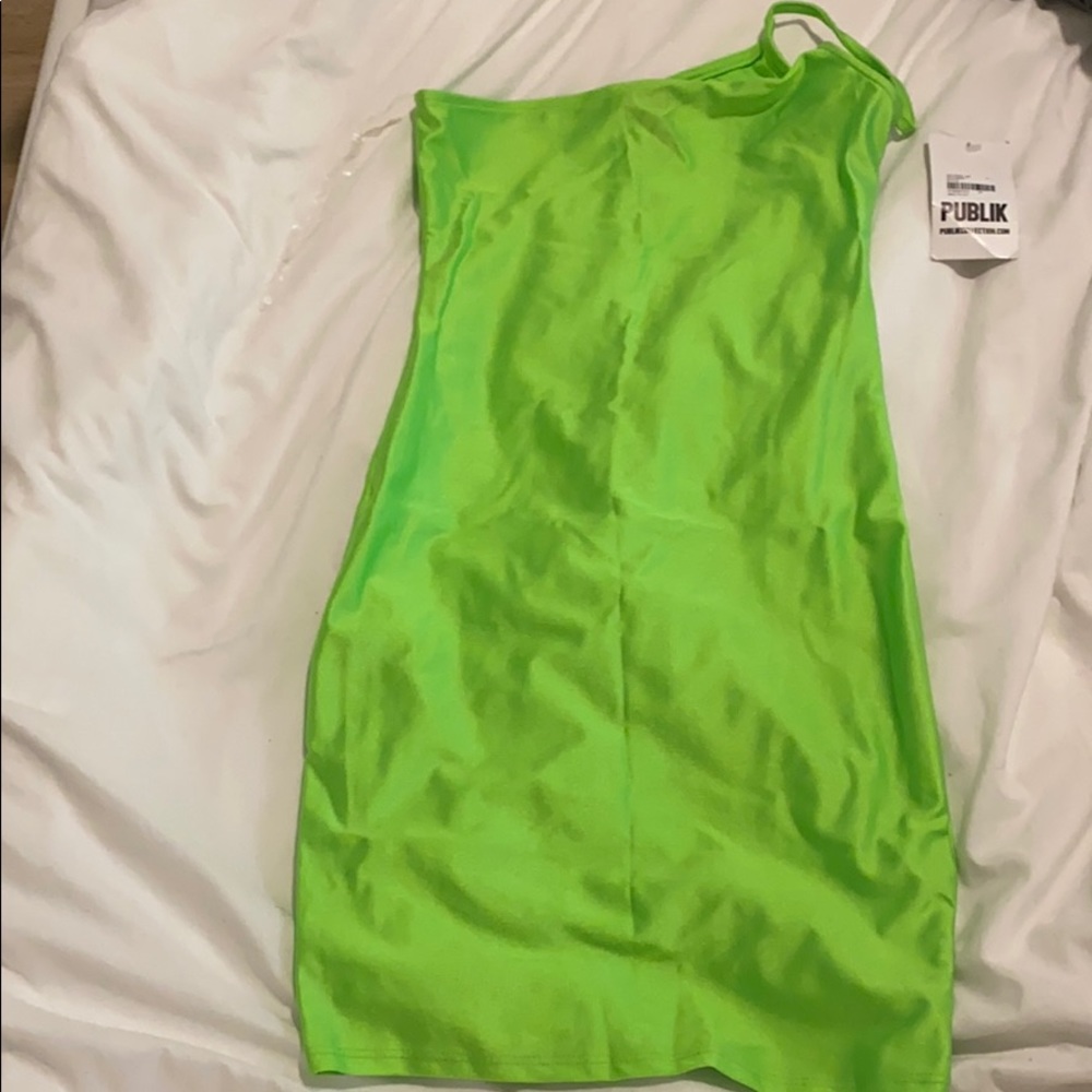PUBLIK/ FOREVER 21 mini lime green dress